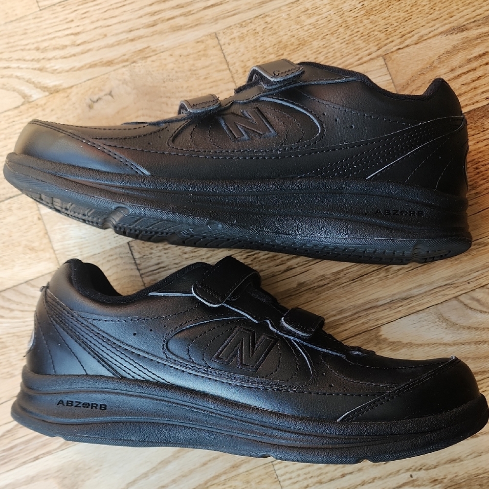 (9) New Balance Black Walking SL-2 Classic Comfort Athleisure Athletic Neutral